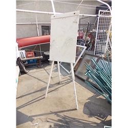LARGE WOOD EASEL