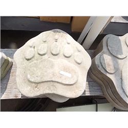 CONCRETE - STEPPING STONE - CLAW - MED