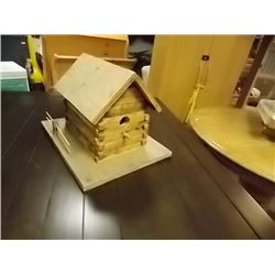 HAND CRAFTED WOOD BIRD HOUSE