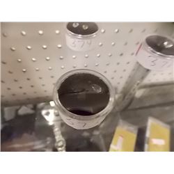 GEMSTONES -  2 TTL - GARNET (ROUND) & AMETHYST (PEAR)