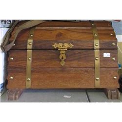 OAK TREASURE CHEST WITH ROUNDED HINGED LID & BRASS ACCENT