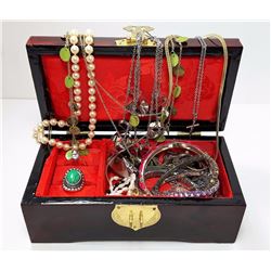 #17 - ASIAN STYLE LACQUERED BOX & CONTENTS