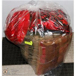 LARGE BAG W/8 SHOWHOME THROW PILLOWS