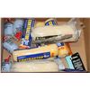 Image 1 : BOX OF ASSORTED PAINT BRUSHES AND ROLLERS