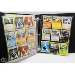 BINDER W/66 COLLECTIBLE POKÉMON CARDS