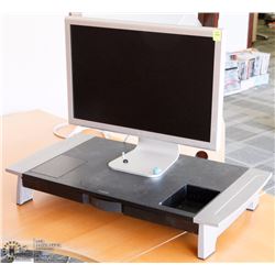 RM15-20" APPLE MONITOR WITH RISER.