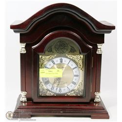 QUARTZ WESTMINSTER CHIME MANTEL