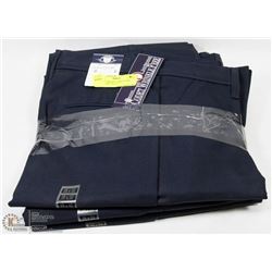 LOT OF 3 WRINKLE FREE WORK PANTS - SIZE 28 X 32