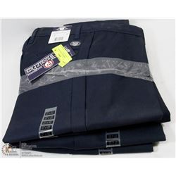 LOT OF 4 WRINKLE FREE WORK PANTS - SIZE 27 X 32