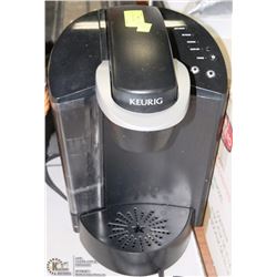KEURIG COFFEE MACHINE