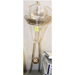 METAL AND GLASS CONVERSATION STARTER