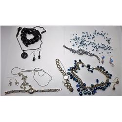 #18 - LOT OF 4 SUITES OF VINTAGE JEWELRY