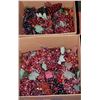 Image 1 : 2 BOXES OF DECORATIVE GRAPES