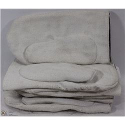 3 PAIRS OF A-SAFE INSULATED THERMAL MITTS