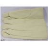 Image 1 : PAIR OF NEW XXL KEVLAR INSULATED GAUNTLETS