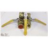Image 1 : LOT OF THREE 1-1/4" BRASS BALL VALVES 600PSI
