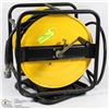 Image 1 : 15) 1/4" AIR HOSE ON REEL