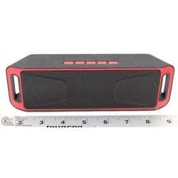 BLUETOOTH SPEAKER w/MIC FOR HANDSFREE CALLING, CAN TAKE SD CARD