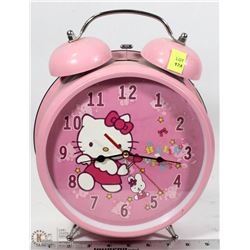 HELLO KITTY CLOCK