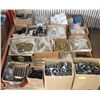 Image 1 : PALLET OF NEW HARDWARE AND MUFFLER CLAMPS