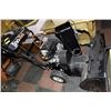 Image 1 : 25) ESTATE SNO-TEK 24" SNOW BLOWER