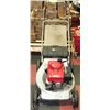 Image 1 : 33) HONDA GAS LAWNMOWER