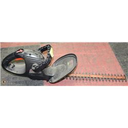 4) BLACK & DECKER HEDGE TRIMMER