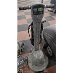 NOBLES FLOOR POLISHER WITH EXTRA PADS