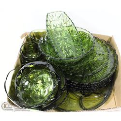 17PC VINTAGE GREEN DEPRESSION GLASSWARE