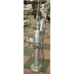 OLD STYLE WATER PUMP, POSSIBLE YARD ORNAMENT