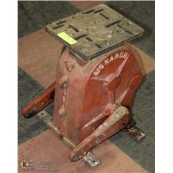 MONARCH PUMP JACK 1940S-1950S ERA