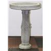 Image 1 : CONCRETE 2 PIECE BIRDBATH 16"X23"