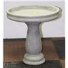 Image 1 : CONCRETE BIRDBATH 15"X15'