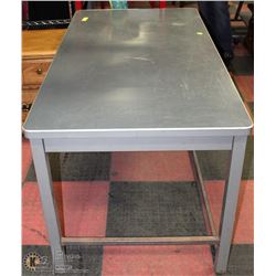 METAL WORK BENCH/TABLE 30"X59"X28"H