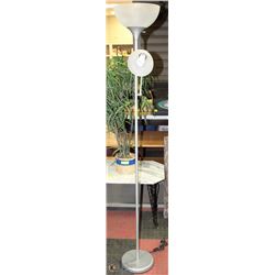 TRI-LIGHT FLOOR LAMP W/ADDITIONAL