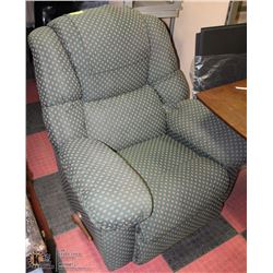 LAZY BOY RECLINER CHAIR
