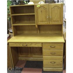 SOLID OAK COMPUTER DESK 22X25X59