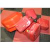 Image 1 : LOT OF 6 JERRY GAS CANS
