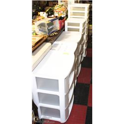 LOT OF 5 PLASTIC STORAGE ORGANIZERS