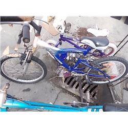 BIKE - CHILD'S SPORTEX 5 SPEED BIKE - BLUE/SILVER