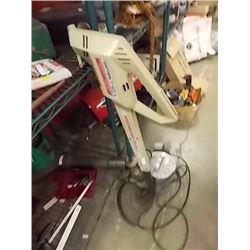 CRAFTSMAN ELECTRIC WEED WACKER - PS