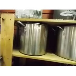LARGE STOCK POT
