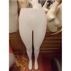 MANNEQUIN WAIST TO TOES