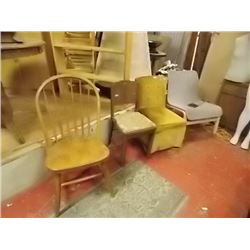 ASSORTED VINTAGE CHAIRS - 4 TTL - ALL ONE MONEY