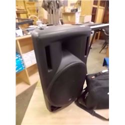 BEHRINGER 500 WATT PA SPEAKER - BLACK
