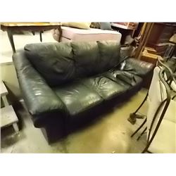 BLACK LEATHER COUCH