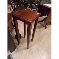 MAHOGANY PLANT STAND