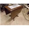 Image 1 : VINTAGE DROP LEAF TABLE