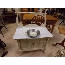 VINTAGE WASH STAND WITH DOORS IN THE BASE