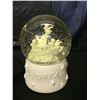 Image 1 : SNOW GLOBE "DEPARTMENT 56" (MADE IN CHINA)